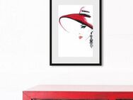 Leonique Bild mit Rahmen Skizze Frau mit Hut und Ohrring, Bilder von Frauen, Fashion, Frau, Magazincover, Mode, Modebilder (1 St), HD Premium Poster-Druck inkl. Holzrahmen