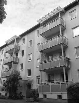 Kernsanierte Hochparterrewohnung mit Balkon als Kapitalanlage! - Frankfurt (Main)