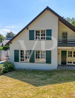 Wohnen in bester Lage: Großzügiges Einfamilienhaus mit Pool im Laurensberg, Aachen - Aachen