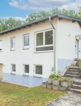 Geislautern - Freistehender Bungalow mit großem Garten und vielseitigem Raumangebot in ruhiger Wohnlage - Völklingen