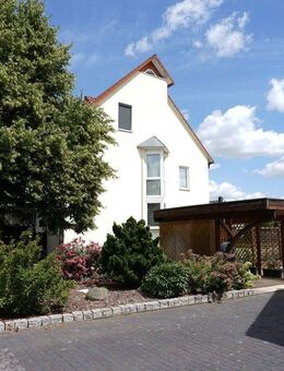 Hauptstadtmakler - Moderne Etagenwohnung in Top-Lage - Barleben