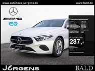 Mercedes A 200, Progressive Winter 17, Jahr 2023 - Schwerte (Hansestadt an der Ruhr)