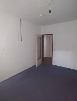 Geräumige 5-Zimmer-Wohnung in Erkrath mit Tiefgaragenstellplatz - Erkrath (Fundort des Neanderthalers)
