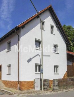 Mehrere Wohneinheiten möglich! Großzügiges Haus mit viel Potenzial, großen Schuppen und PV-Anlage - Dieterskirchen
