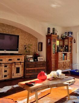 Sonniges Zuhause mit Garage und Garten in einem 2-Familienhaus - Eggingen
