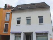Wohn- und Geschäftshaus (4 Wohnungen und 2 Gewerbeeinheiten) Kernsaniert 1991 in Bonn - Bonn