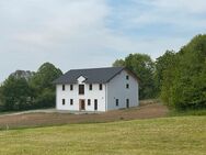 Lieblingsplatz gesucht? Traumhaus Nähe Cham mit genehm. Pferdehaltung, ELW, KFW 40, Biogas - Treffelstein