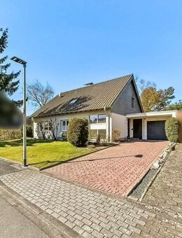 Gepflegtes Zweifamilienhaus in Sackgassenlage von Rheinberg - Rheinberg