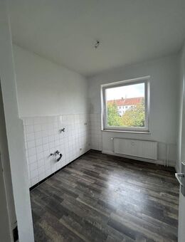 Anmietung ab sofort möglich! Top 2-Zimmer-Wohnung in Hannover Ricklingen - Hannover