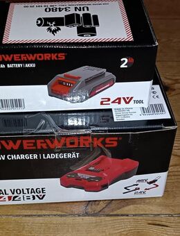 Powerworks Ladegerät P2448C + Akku P24B2 im Set - Berlin