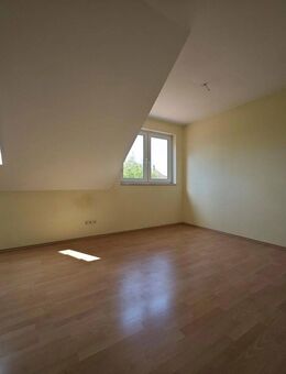 Maisonnette Wohnung mit Garten, Gäste WC und Fußbodenheizung - Eisenberg Zentrum
