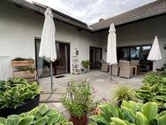 Traumhaftes Einfamilienhaus in Fuldabrück: Exklusives Wohnen auf 192m² mit herrlichem Garten und modernem Komfort auf zwei Etagen - Fuldabrück