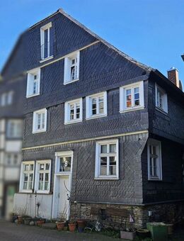Denkmalgeschütztes Mehrfamilienhaus in der Altstadt ! - Hattingen