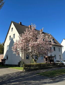 600 Meter von der Fußgängerzone entfernt befindet sich diese Dachgeschosswohunung... - Lübbecke