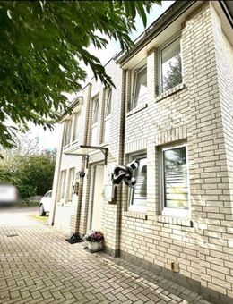 Ihr neues zu Hause in Hundsmühlen - Gepflegte Stadtvilla mit Garten & Balkon - Wardenburg