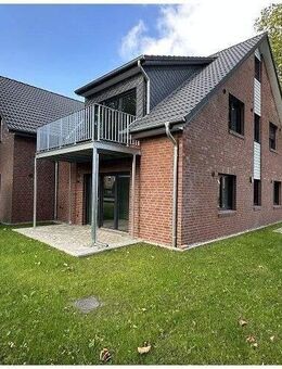 Gemütliche 2-Zimmer-Dachgeschosswohnung in begehrter Lage von Stade - Stade (Hansestadt)