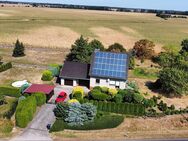 Wieder verfügbar: Fast Alleinlage - Gepflegtes Einfamilienhaus mit Photovoltaik, Garage und großem Grundstück in Torgau OT Werdau - Torgau