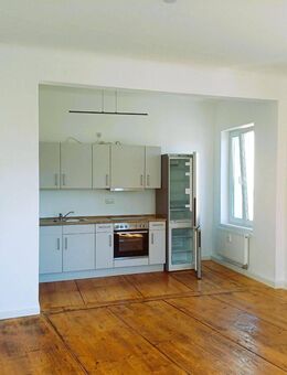 :-) Frisch renoviert & stilvoll! 3-Zimmer-Wohntraum mit Dielenböden + Bad mit Wanne + offene Küche + EBK + gepflegtes MFH - Leipzig