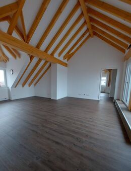 Wunderschöne 2,5-Zimmer Dachgeschosswohnung - Bayreuth