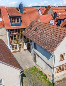 Ausgebaute Scheune mit zusätzlichem Fachwerkhaus in zentraler Ortslage von Lich-Muschenheim - Lich