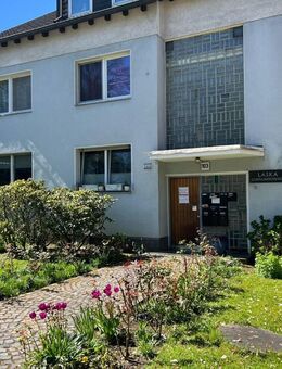 Gepflegte Erdgeschosswohnung mit Einbauküche und Marmorböden - Bochum