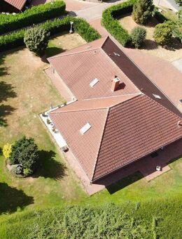 Wachendorf- grosser Bungalow mit Einliegerwohnung/Gewerbe zu verkaufen - Syke