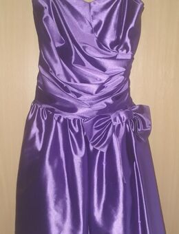 Cocktailkleid, lila, Größe 42 - Garbsen