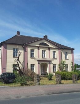 Historisches Herrenhaus im Dornröschenschlaf! - Schieder-Schwalenberg