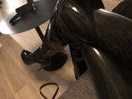 NUR Online sessions lady domina Kleopatra - Hannover