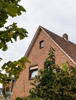 *** bezaubernder GARTEN - GARAGE - EFH mit POTENZIAL - OG und EG getrennt NUTZBAR *** - Ganderkesee