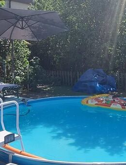 Exklusives Haus Pool, Wintergarten, Loungebereich wunderschönem Grundstück teilbar, SG ausbaufähig. - Schwanstetten