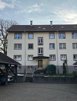 Stadtnahe 3-Zimmer-Wohnung mit Carport, Keller und Speicher - Schopfheim