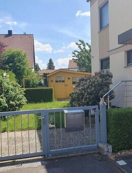 Einmalige Chance! Gepflegte, großzügige Doppelhaushälfte in Top Lage mit sonnigem Garten und Garage - Feucht