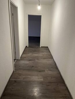 Charmante, helle 2-Zimmer Wohnung zentral in Gelsenkirchen auf Schalke - Gelsenkirchen
