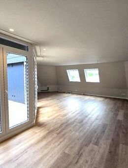 Modern, edel, mittendrin: Wohnen im kernsanierten Stadt-Penthouse - Cloppenburg