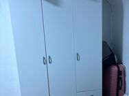 Kleiderschrank 3Türen - Niepars