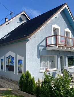 Hochwertig ausgestattetes Einfamilienwohnhaus in idyllischer Eifellage - Anschau