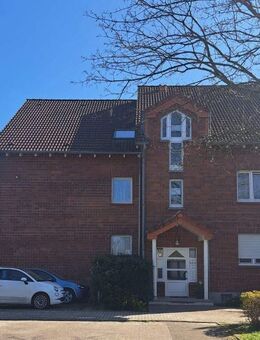 Über den Dächern in attraktiver Lage: Gemütliche Dachgeschosswohnung mit Balkon in Bad Sassendorf! - Bad Sassendorf