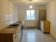 Gemütliche 1,5-Zimmer-Wohnung mit Einbauküche im Herzen von Reichenbach - Reichenbach (Vogtland)