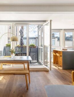 Stylische Dachgeschoss-Maisonette mit Terrasse - Urban Living im Scheunenviertel - Berlin