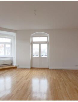 2 Zimmer - Wohnung mit Loggia - Bremen