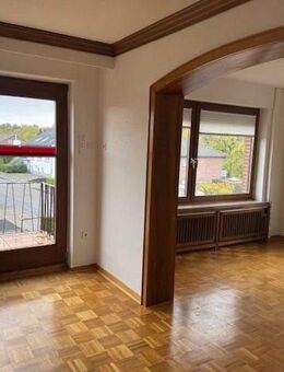 Kleve, sehr gute Wohnlage: 3-4 Zimmerwohnung mit Balkon, Stellplatz - Kleve (Nordrhein-Westfalen)