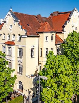 Imposantes Altbau-Juwel von 1904 mit 6 Wohnungen und Gastronomie in Gerner Toplage - München