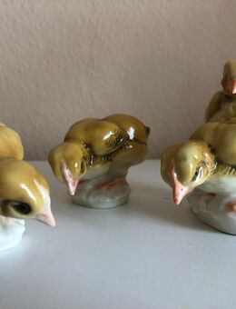 Karl Ens Volkstedt kleine Küken Porzellanfigur - Bremen