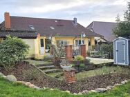 Einfamilienhaus-Einliegerwohnung mit großem Grundstück und Teich in ruhiger Lage" - Pampow