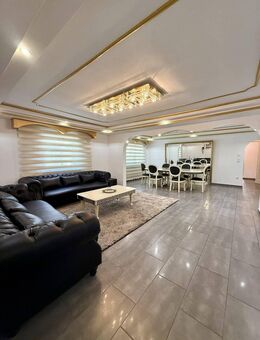 Wohnen mit Stil - luxuriöses Einfamilienhaus in Top-Lage! - Augsburg