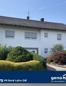 Mittenaar-Bicken: Helle 3-Zimmer-Erdgeschosswohnung mit Garten und Garage - Mittenaar