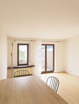 Attraktive 2-Zimmer-Wohnung mit optimaler Aufteilung und zwei Terrassen - Renningen