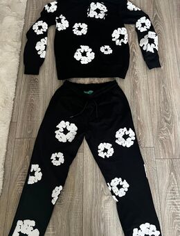 Demin Tears Jogginganzug - Düsseldorf