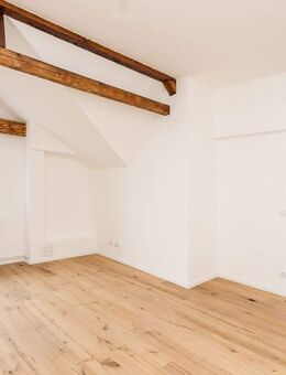 Elegante DG-Terrassenwohnung im Erstbezug: malerische Wohnlage, fast direkt am Treptower Park! - Berlin